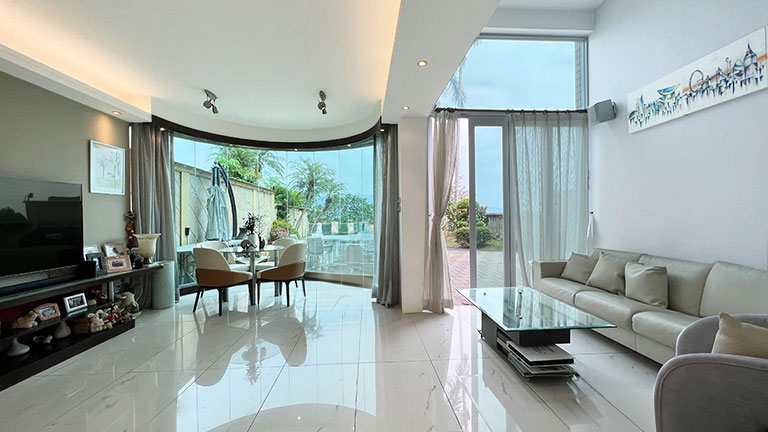 Seaview Villas